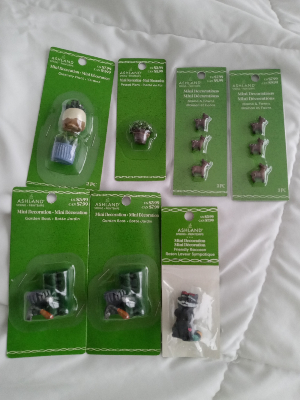 Ashland Green Mini Garden Decorations Assortment - 8 Pieces